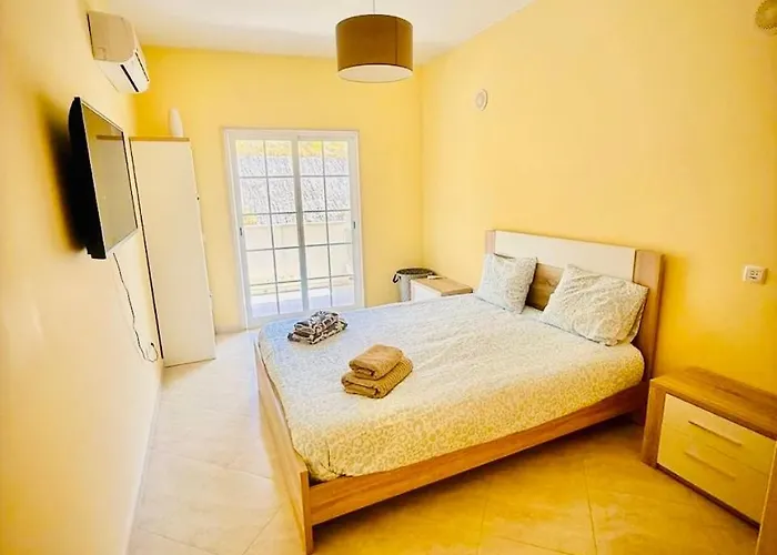 Luxury 2 Bed